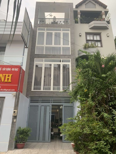 Cấn bán gấp nhà nguyên căn hẻm uỷ ban nhân fân Quận Bình Tân, hẻm lớn, lhcc