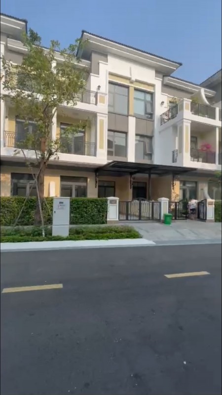 Bán nhà phố VEROSA Khang Điền, Liên Phường, Quận 9, diện tích 116m2