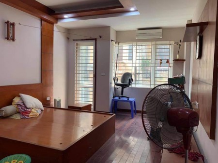 Bán nhà Phương Mai 40m2*5T, Gara ô tô, vỉa hè rộng, có chờ thang máy, kinh doanh, 7 tỷ
