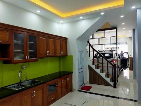 Bán nhà Định Công Hạ, Hoàng Mai diện tích 45m2 x 5T, ôtô lô góc giá 4.45 tỷ