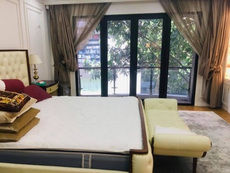 Bán nhà MP Đại La, Vị trí đẹp, Vỉa hè rộng, Ô tô tránh, KD khủng chỉ hơn 12 tỷ. Lh 0902229291.