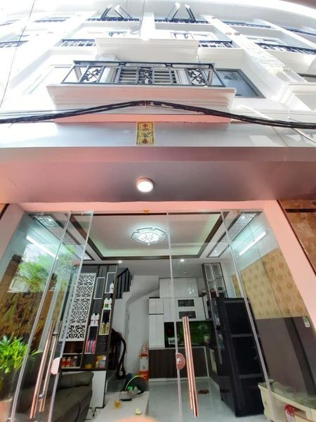 Bán nhà đẹp, mới phố Hoàng Mai, diện tích 30m2, 5 tầng giá 3,5 tỷ, lh 0344388668
