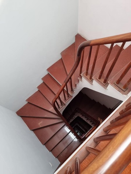 Bán Nhà Đẹp Lê Văn Hiến, Ôtô, Kinh Doanh, Dt 36 m2 x 5 tầng, Giá 4 Tỷ.
