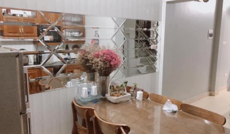 Siêu phẩm phố Cầu Giấy, 35m2 x 5T, ô tô, Lô Góc, Kinh Doanh, 4.7 tỷ