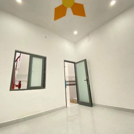 Trung tâm Bình Thạnh, dt 60m2, 2 tầng, 3 phòng ngủ, giá bán 5.7 tỷ 60m2