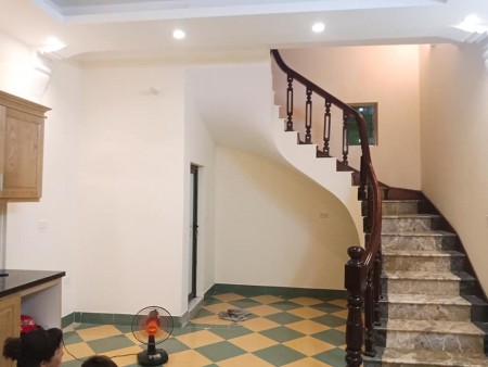 Nhà Ngõ 165 Hoa Bằng ô tô tránh 20m, thoáng trước sau, đủ công năng, dt 50m2, 5 tầng, mt 5m giá 4.8 tỷ