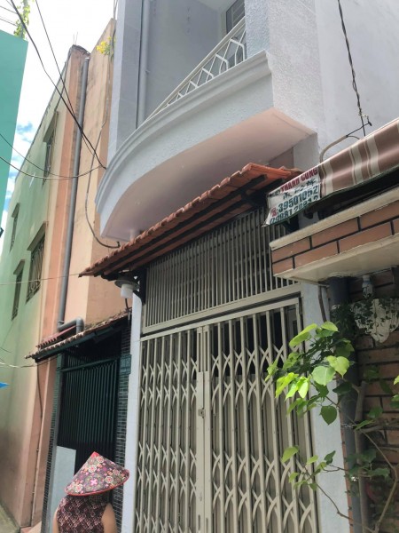 Nhà cho thuê chính chủ. Thuê nguyên căn, giao nhà ngay, giá 8 triệu/tháng