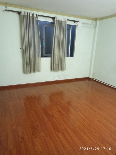 Cho thuê nhà MT đường Ba Vân, Phường 14, Q. Tân Bình.4x20m trệt lửng 2 lầu sân thượng.