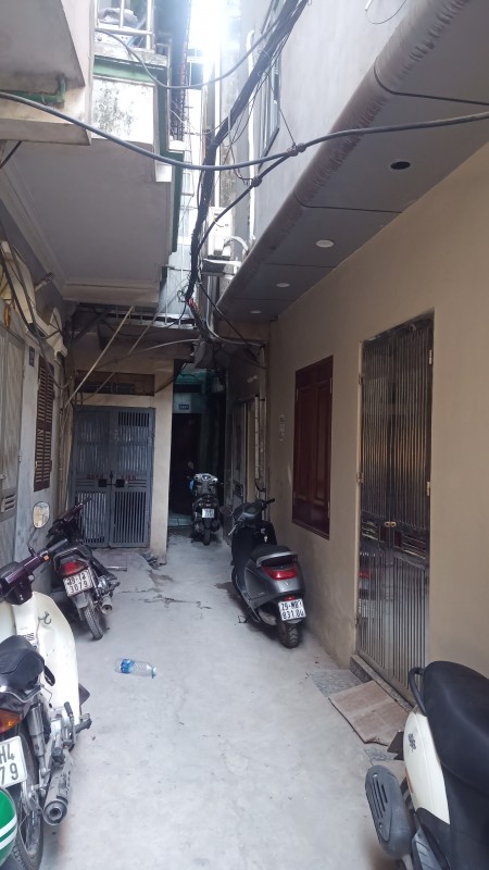 Bán Nhà diện tích sử dụng 40m2 x 2 Tầng Tại Phố Thái Hà, giá 1.05 tỷ