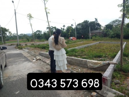 Cần bán nhanh lô góc mặt tiền 10.5 sát vách kí túc xá ĐHQG Hà Nội Hòa Lạc