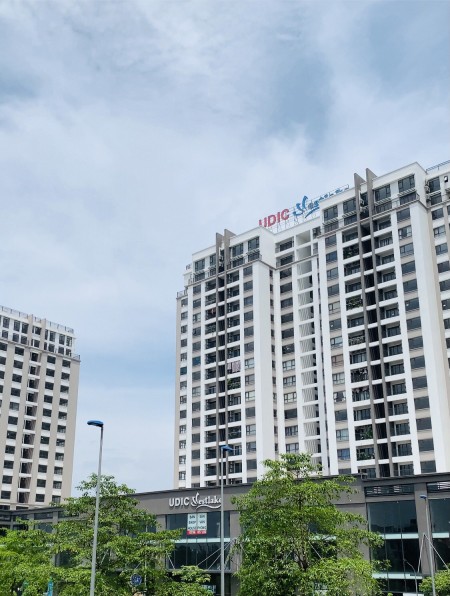 Bán căn hộ UDIC WESTLAKE mặt đường Võ Chí Công, full nội thất, giá 3 tỉ. Liên hệ 0837797715 Quý