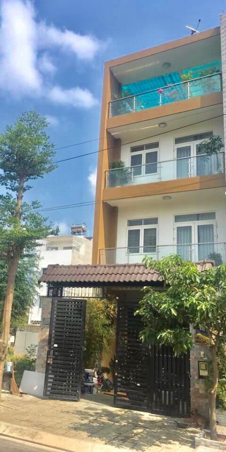 Bán nhà 1 sẹc Đường Đỗ Xuân Hợp, Phước Long B, Quận 9, giá bán 15 tỷ