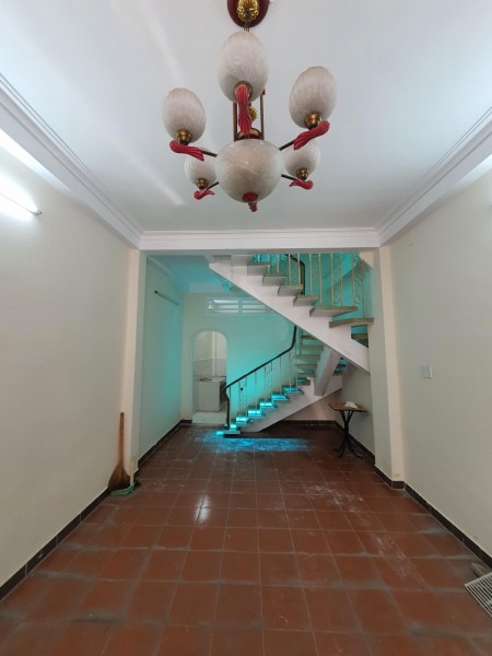 Bán nhà hxh 7 chỗ Huỳnh Văn Bánh, Phú Nhuận, dt 42m2, 3 tầng, ô tô, lh 037.6966.383