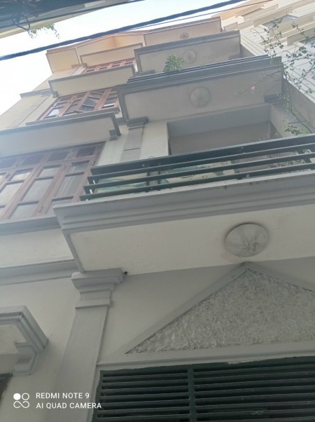Bán nhà Hồ Tùng Mậu, Ngõ rộng không gian thoáng, diện tích 42m2, giá 4.5 tỷ