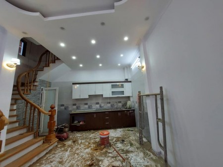 TTAM Đống Đa Nhà Đẹp KD tốt oto đỗ cửa 5tang DT 40M MT 4.7m