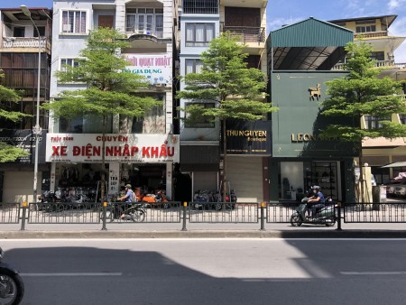 Bán gấp nhà ở ngay, gần phố, Tôn Đức Thắng, dt 25m, 3 tâng mặt tiền 3m, giá 2.2 tỷ