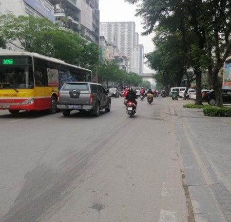 Quá rẻ, hot, Mp Thái Hà, 133m, 6 tầng, thang máy, MT 4m, kd đẳng cấp số 1, giá 40.5 tỷ