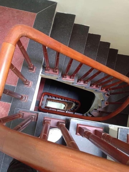 Nhà mới cứng nhỉnh 3 tỷ, ô tô vào nhà dùng đỗ ngày đêm đường Phan Trọng Tuệ
