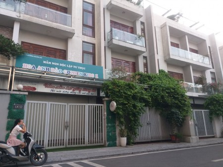 Bán nhà liền kề Xuân La Đường 10m, vỉa hè lớn, 6 tầng tân cổ điển, thang máy