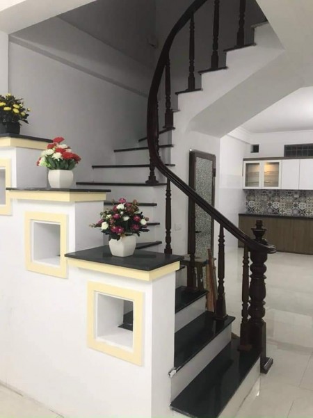 Bán nhà Văn Quán Hà Đông phân lô ô tô diện tích sử dụng 42m2, 4 tầng giá 4.35 tỷ.