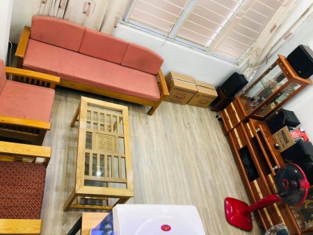 Bán nhà Bùi Xương Trạch, 35m2, nhà đẹp, ngõ rộng, gần phố, giá chỉ 3.3 tỷ. LH 0966456918