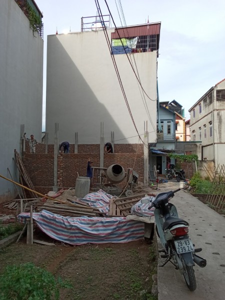 Bán nhà tự xây nên móng kiên cố chắc chắn, tổ 14 yên nghĩa, 4 tầng hướng đông nam