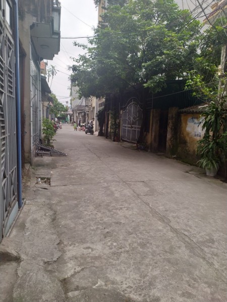 Bán mảnh đất thôn Phan Xá. DT 72m2, mặt tiền 4,5m, giá đầu tư, giá bán 37 triệu/m2