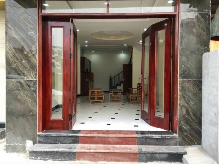 Ngô Thuỳ Sĩ Quận Hà Đông nhà mới tinh, kinh doanh ô tô vào tận nhà