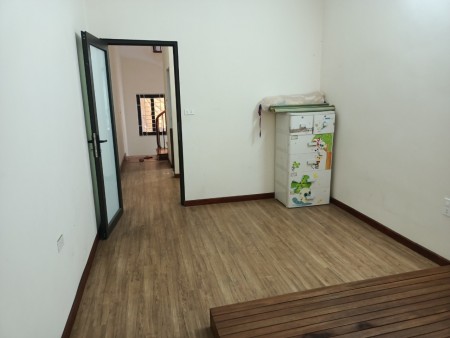 Cho thuê phòng khép kín có quạt trần, điều hòa, nóng lạnh gần đại học tự nhiên, thủy lợi ngân hàng