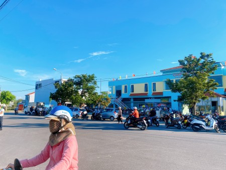 Chào suất ngại giao duy nhất lô kề Góc đối diện chợ Điện Nam Trung, sổ đỏ trao tay
