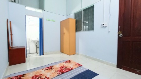 Trọ có sẳn máy lạnh giá 3 triệu/tháng đường Phan Đình Phùng gần Quận 3