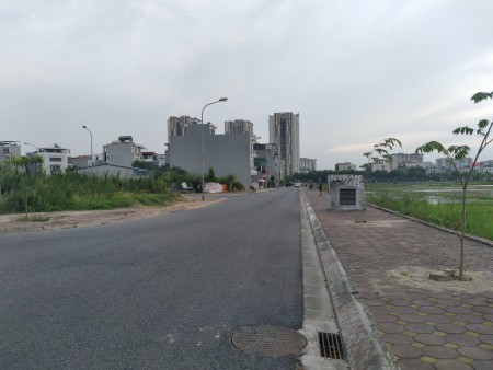 Bán đất TĐC Giang Biên, phường Giang Biên, Long Biên, HN, 32m2, mt 3.62m, giá 3.36 tỷ