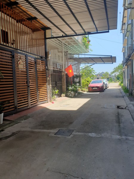 Bán nhà nguyên căn 2.5 tầng, khu đô thị Đông Nam Thuỷ An, giá chỉ 2.35 tỷ