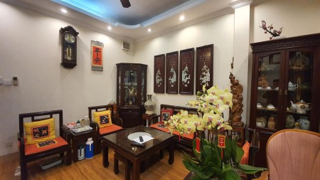 Bán nhà Nguyễn Khánh Toàn diện tích 38m2, 5 tầng, giá bán 3.9 tỷ