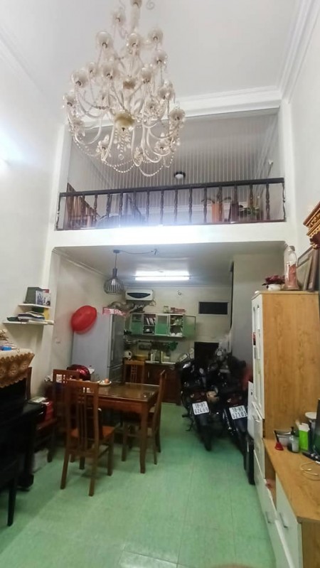 Bán nhà phố Tôn Đức Thắng, diện tích 33m2, đúc 3 tầng, giá 3 tỷ, lh 0978768826