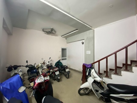 Bán nhà phố Khương Trung, phân lô ô tô tránh, kinh doanh 360 triệu/năm, giá 6 tỷ, chính chủ