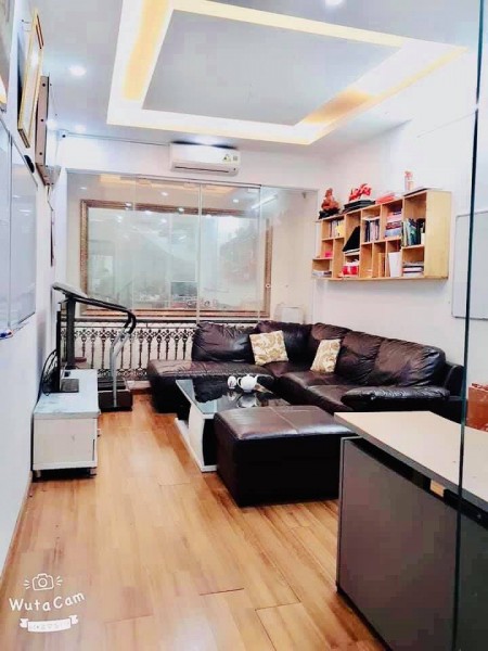Bán gấp nhà phố Thái Thịnh, dt 58m2, 4 tầng, ngõ 3 gác, giá bán 6.2 tỷ