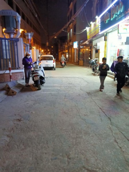 Hoa hậu Nam dư đẹp không tỳ vết, nhà xây chắc chắn, kinh doanh đỉnh, hai mặt ngõ, ô tô tránh DT 50m nhỉnh 4 tỷ