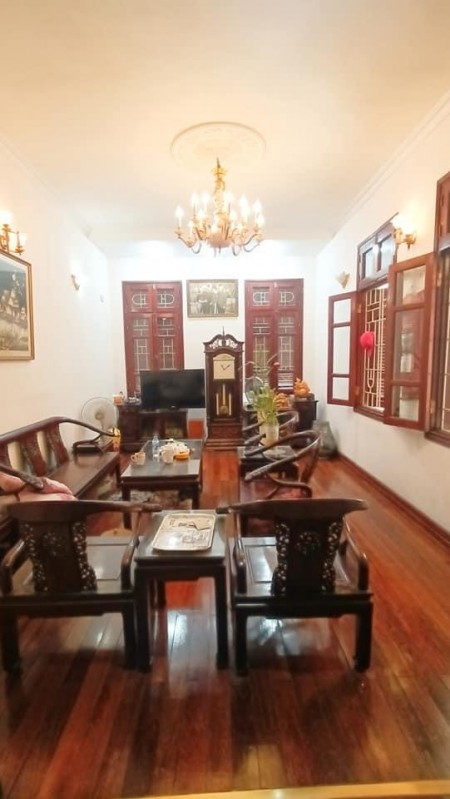 Lô góc 2 mặt thoáng gara trong nhà nội thất toàn gỗ xịn, liên hệ chính chủ 0385273465