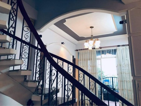 Bán nhà nguyên căn Vạn Kiếp, đẹp vào ở ngay, dt 88(6.8 x 13), 3 tầng, giá bán 8.9 tỷ