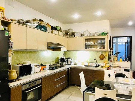Bán nhà siêu đẹp Quận 10, 5 tầng hẻm 4m, xe ra vào đường Ba Tháng Hai chỉ nhỉnh 6 tỷ