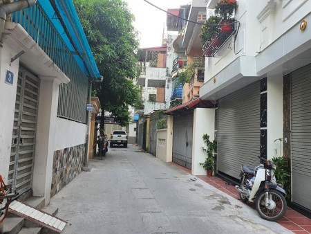 Cần tiền bán gấp nhà Lê Đức Thọ ngõ ôtô nở hậu dt 41m2, 4 tầng, mt 4.3m giá 4.25 tỷ