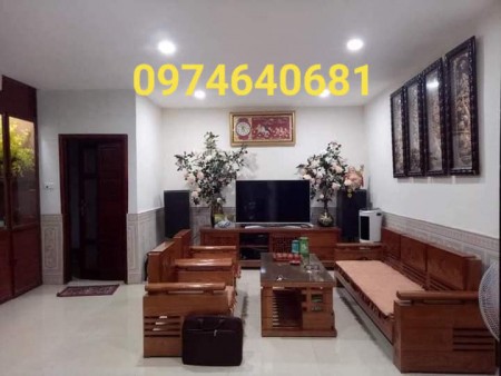 Siêu phẩm nhà ở Ngọc Lâm - Long Biên đường ô tô tránh view chợ Gia Lâm giá nhỉnh 4 tỷ