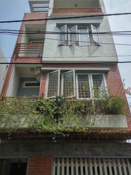Bán nhà Đoàn Thị Điểm khu VIP bậc nhất Phú Nhuận DTSD: 108m2 hơn 5.5 tỷ