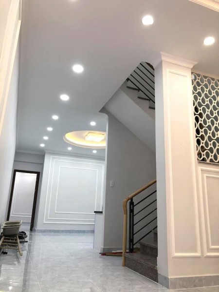Hẻm xe hơi đổ cửa Hồng Lạc sát mt nhà cực đẹp an ninh tuyệt đối, giá 9.2 tỷ