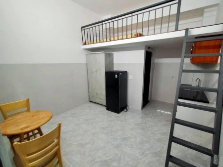 Cho thuê phòng có gác đầy đủ tiện nghi gần ETown Tân Bình