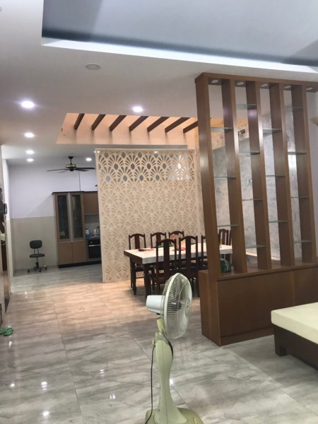 Cho Thuê Nhà Đường Tân Hương, Quận Tân Phú, diện tích sử dụng 6x20m, 3 lầu.