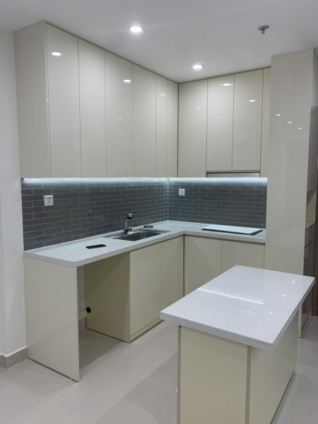 Mình còn căn 1PN 43m2 cho thuê nội thất cơ bản bên Chung cư Vinhomes Smart City Tây Mỗ