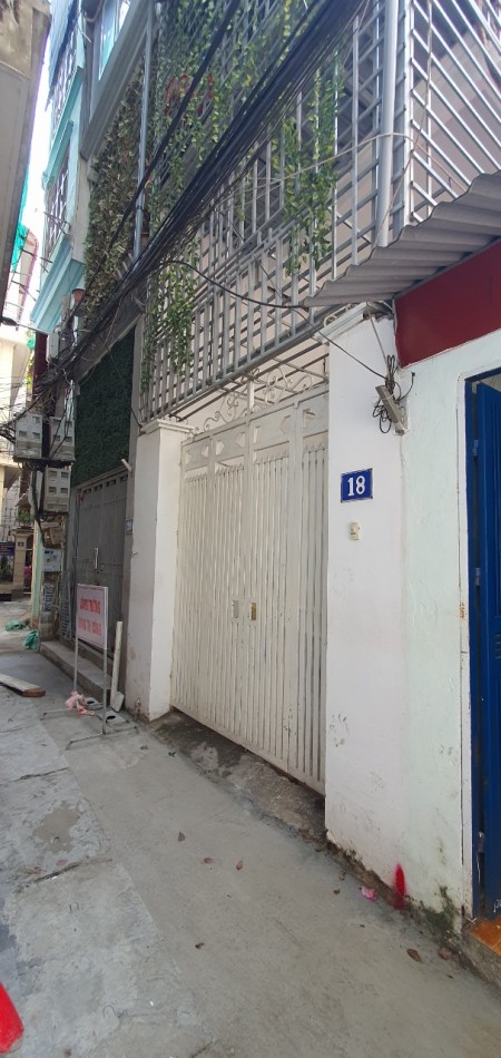 Bán nhà Hoàng Hoa Thám, 2 mặt ngõ, Thoáng trước sau, dt 47m2, giá bán 3.9 tỷ