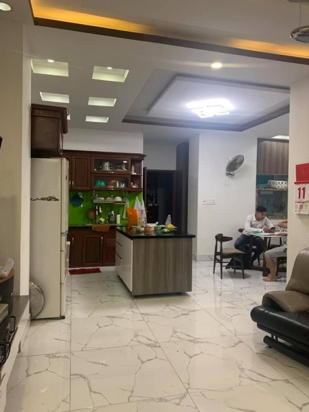 Mặt Tiền Kinh Doanh đường Nguyễn Văn Công bán nhà nguyên căn dt 136m2 giá chỉ 19 Tỷ